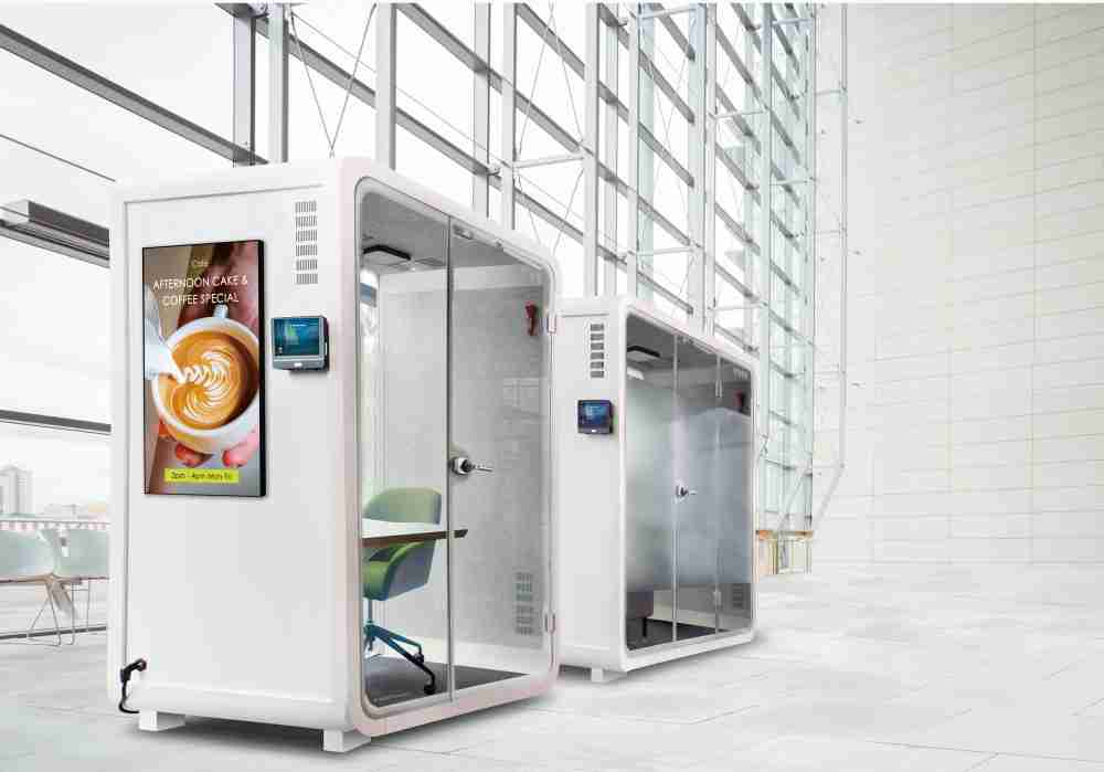 z6尊龙子公司达擎之智慧行动办公舱，，，，采用PDLC智能调光玻璃设计，，，，透过通电与断电的电流切换，，呈现透明与雾面效果，，，，具节能降耗特性并兼顾隐私，，，确保信息安全