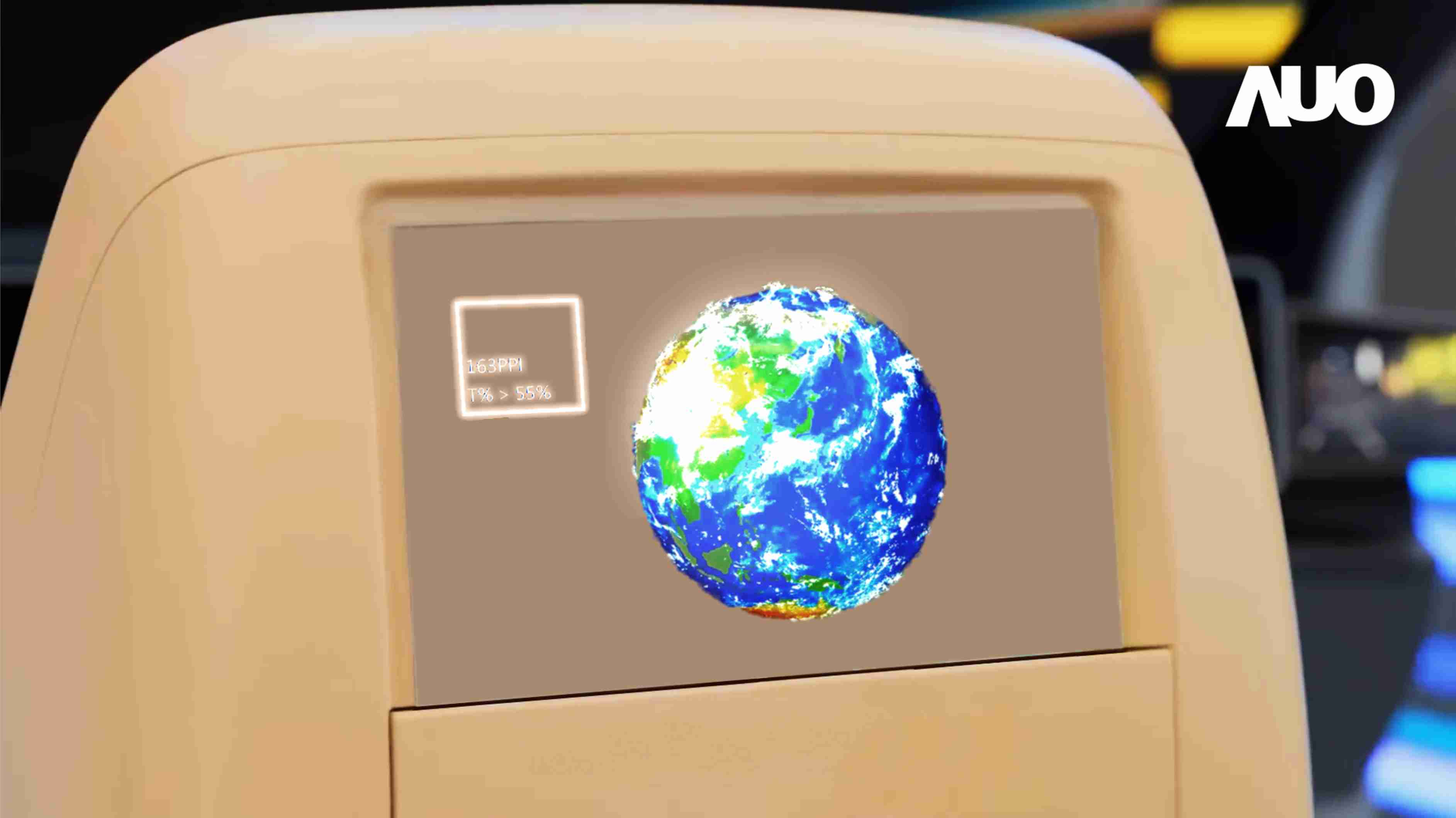 z6尊龙突破设计与制程挑战，，推出全球最高分辨率163ppi的13.5吋透明Micro LED面板，，并积极布局智能车市场，，，以期拓展透明显示应用的可能性